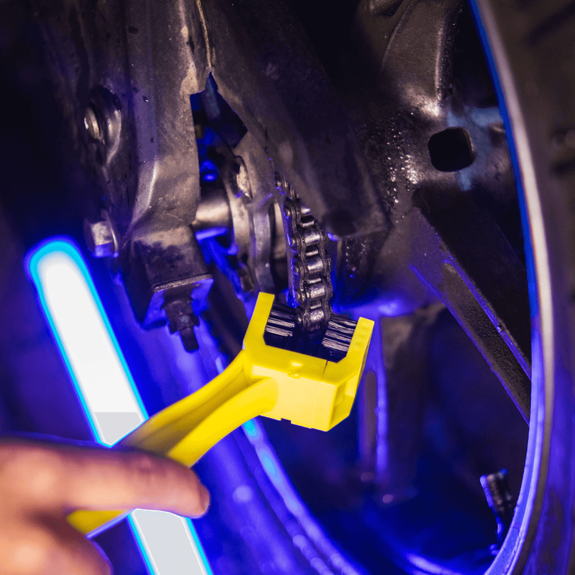 Konserwacja łańcucha motocyklowego